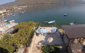Beachfront Apartments Grunche